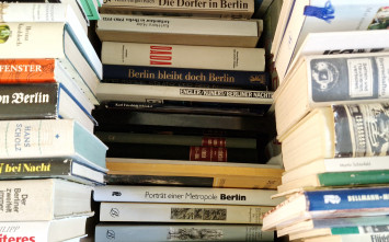 Ein Stapel Bücher