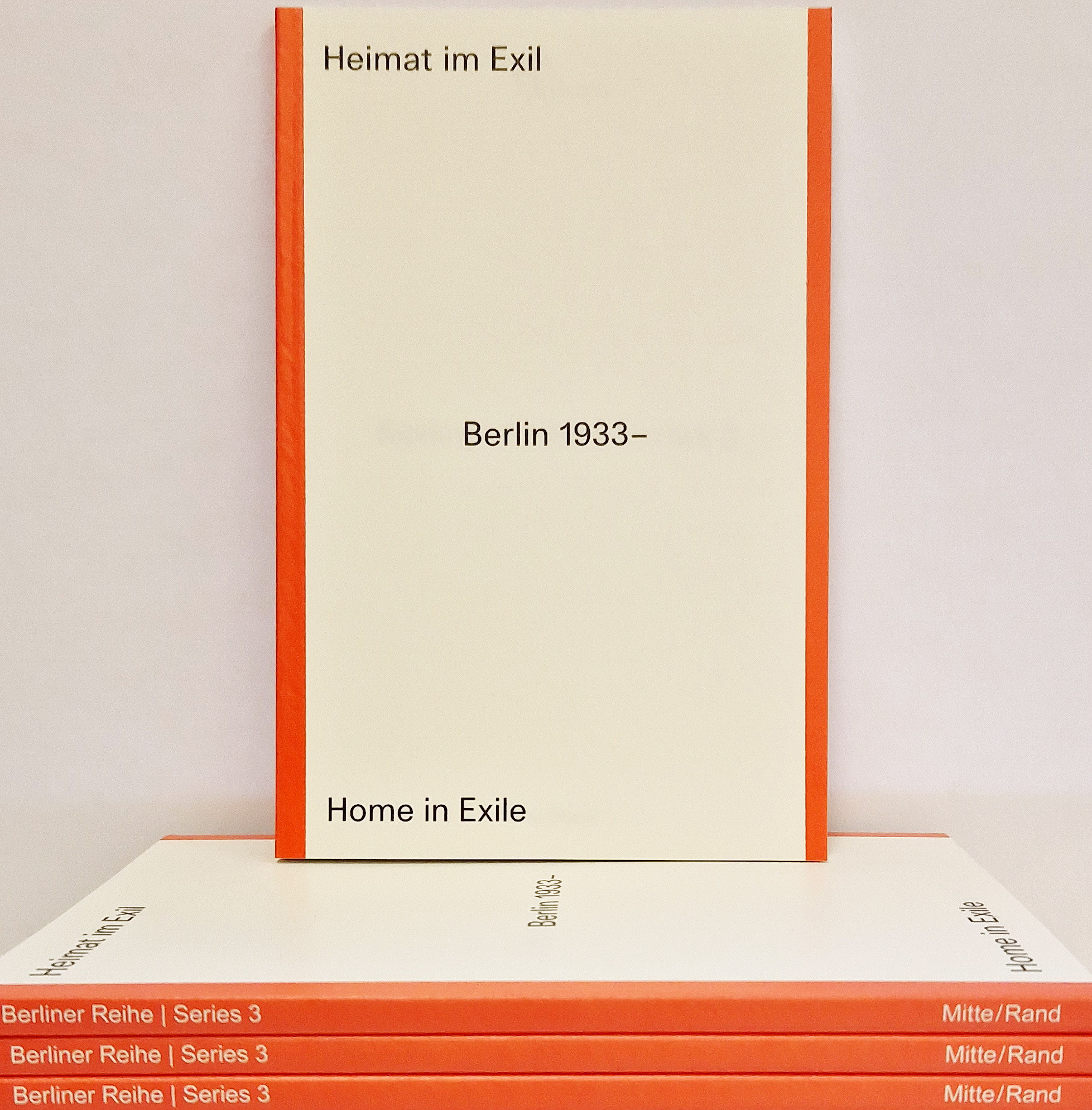 mehrere Bücher gestapelt